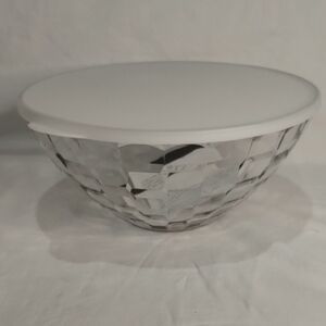 Tupperware Ice Prism serving bowl